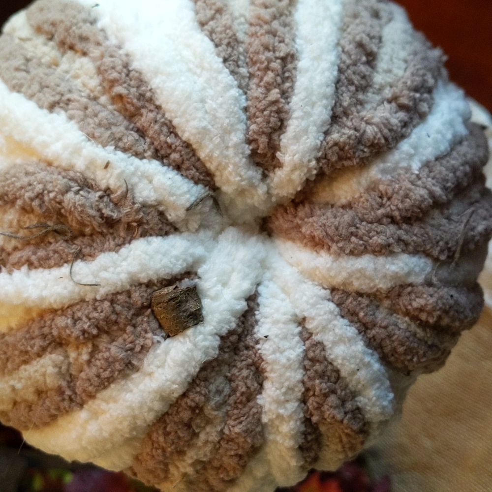 Chenille pumpkin - Picture 4 of 5